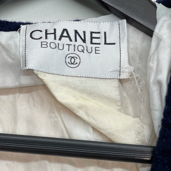 CHANEL VINTAGE JACKET 1990’s - Picture 4 of 11